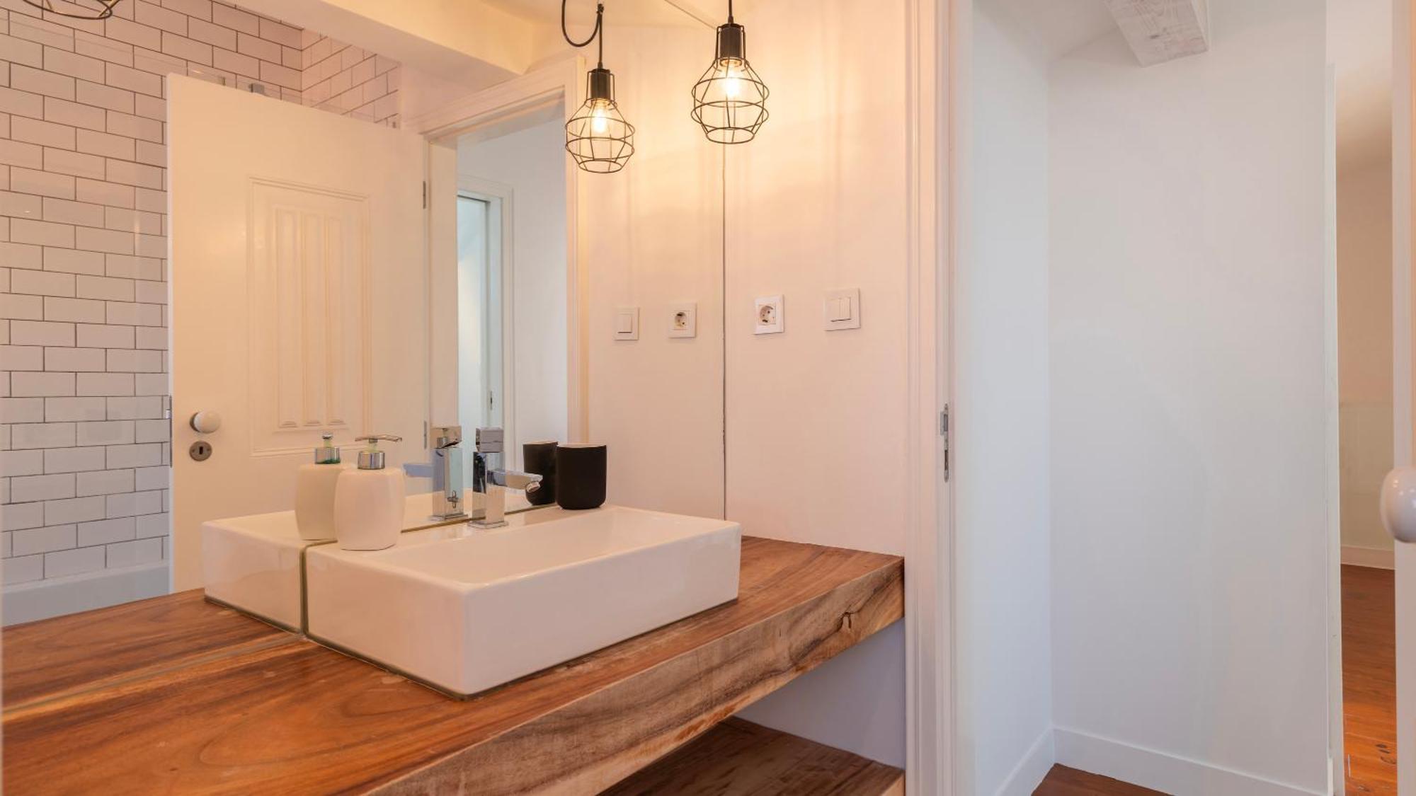 ליסבון Charming 3Bdr Duplex In City Center By Lovelystay מראה חיצוני תמונה